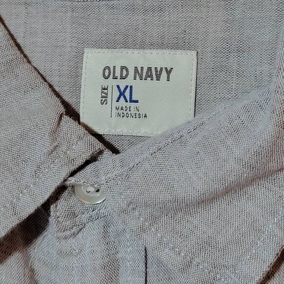 New Old Navy XL Gray Long Sleeve Button Down Shirts. NWT - Picture 2 of 3